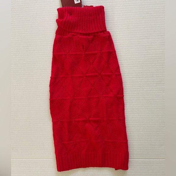 Other - Red Dog Sweater Sz M
